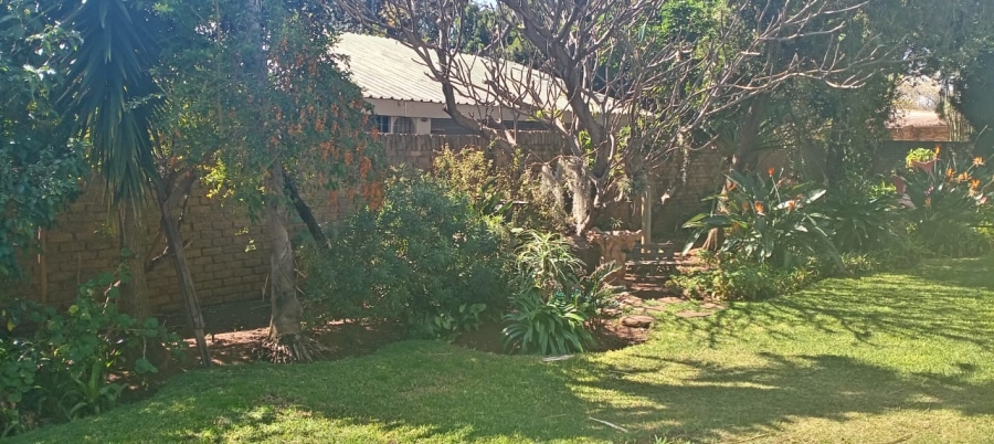 3 Bedroom Property for Sale in Safari Gardens North West